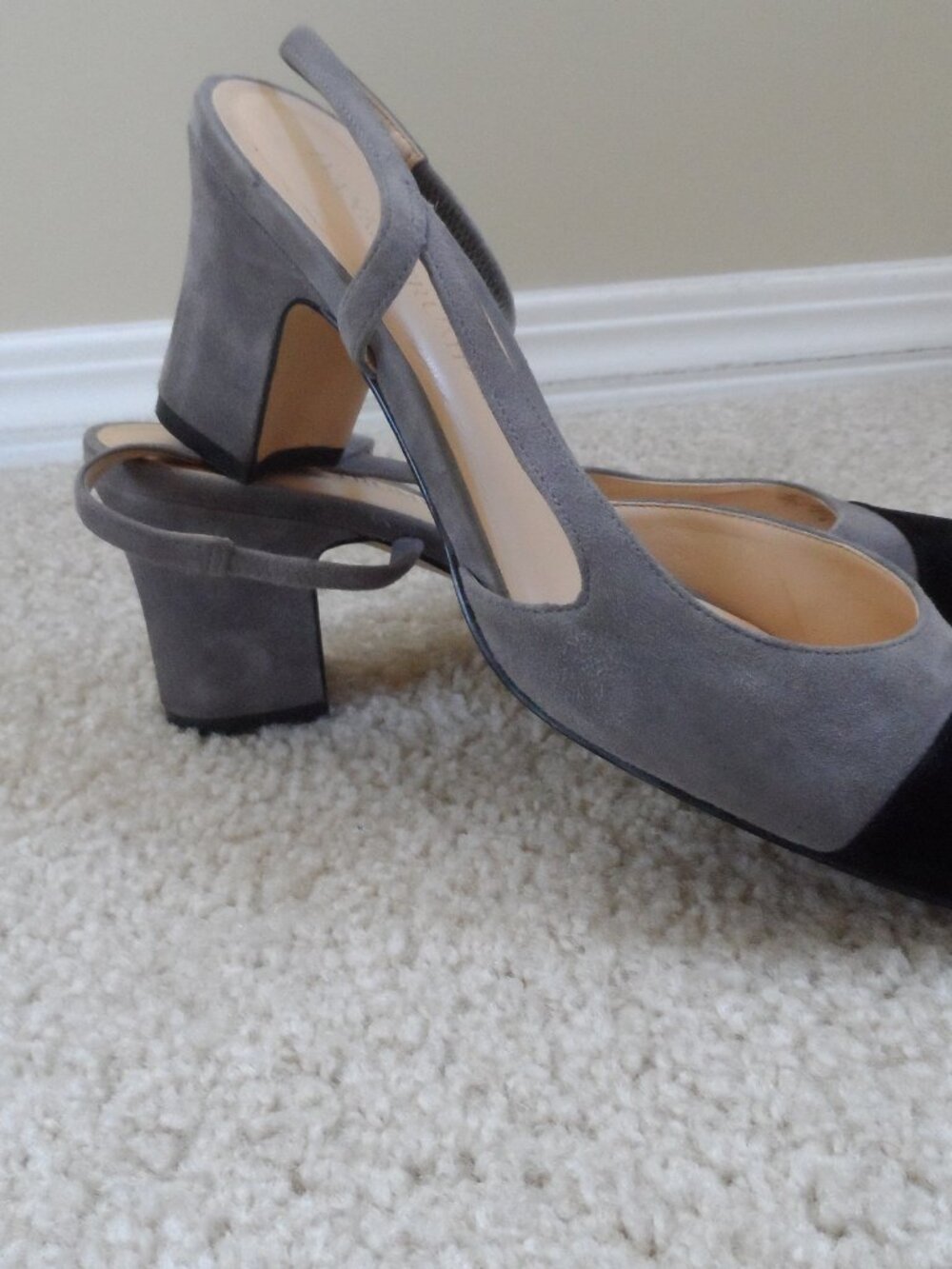 Ivanka Trump - two tone suede Block Heels size 8 - Picture 11 of 12